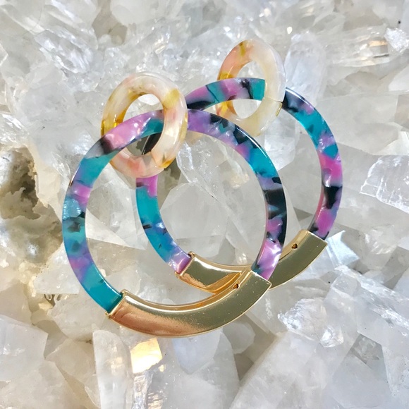 Color Your World Earrings - Picture 2 of 4